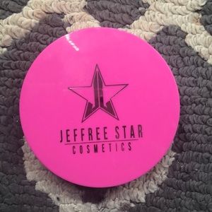 Sanitized Jeffrey Star highlighter LavenderSnow!